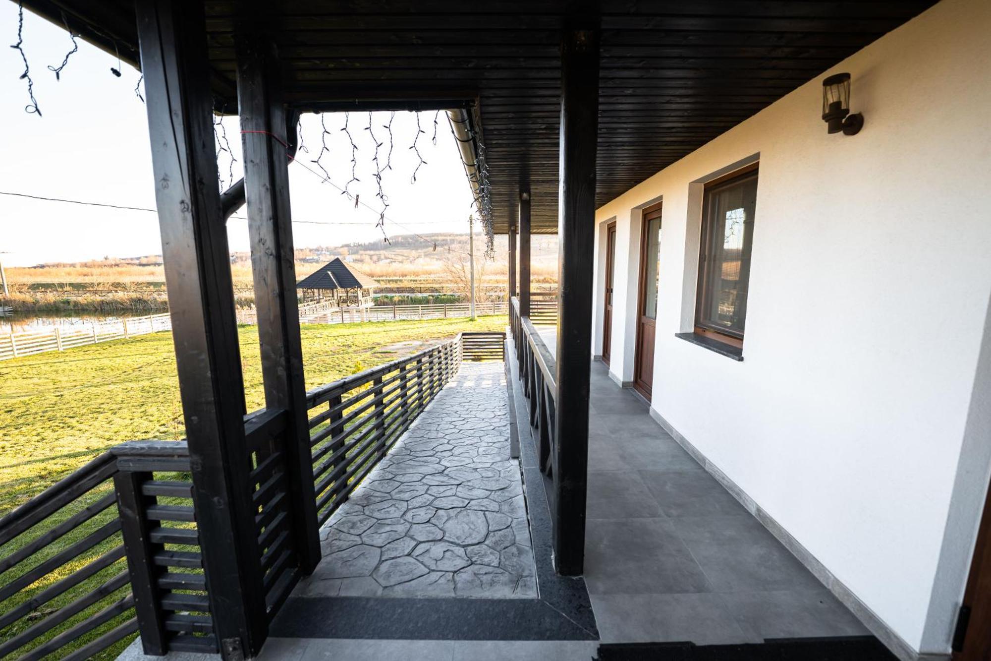 Casa Andra Otel Siret Dış mekan fotoğraf