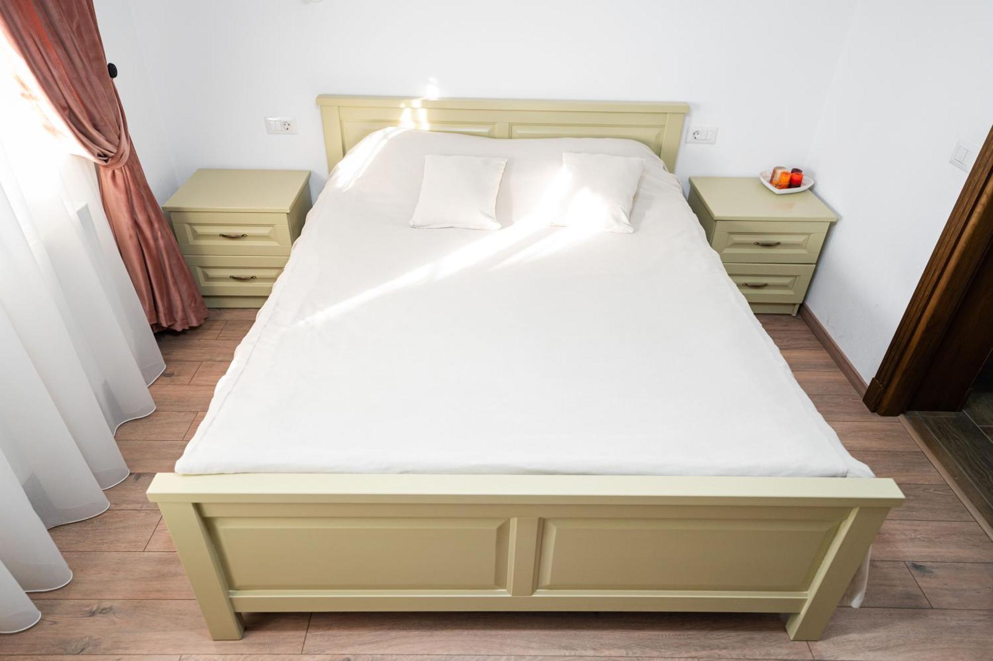 Casa Andra Otel Siret Dış mekan fotoğraf