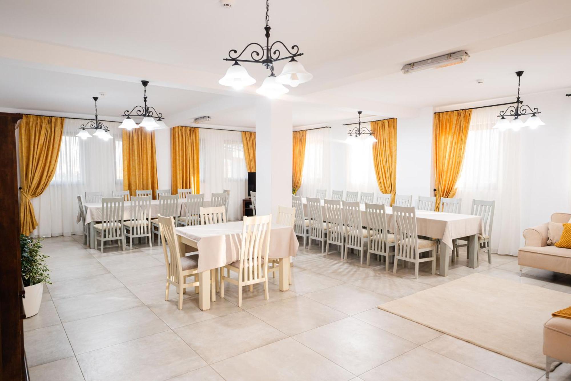 Casa Andra Otel Siret Dış mekan fotoğraf